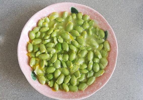 青豆蒸蛋的做法-家常味蒸菜譜