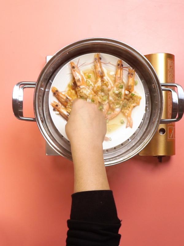 蒜蓉蒸蝦的做法-咸鮮味蒸菜譜