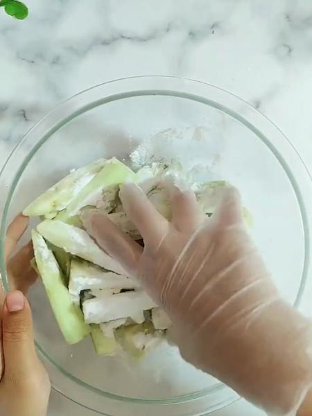 魚香茄條的做法-家常味炒菜譜-易網健康養生網 魚香茄條的做法-家常味炒菜譜