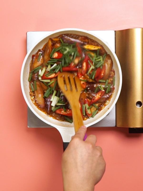 茄子煲的做法-家常味燒菜譜-易網健康養生網 茄子煲的做法-家常味燒菜譜