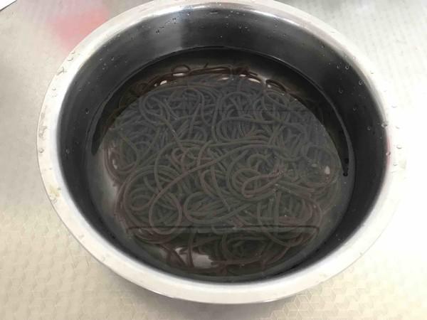 酸辣蕨根粉的做法-酸辣味拌菜譜