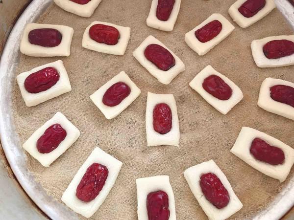 紅棗大米蒸糕的做法-家常味蒸菜譜-易網健康養生網 紅棗大米蒸糕的做法-家常味蒸菜譜