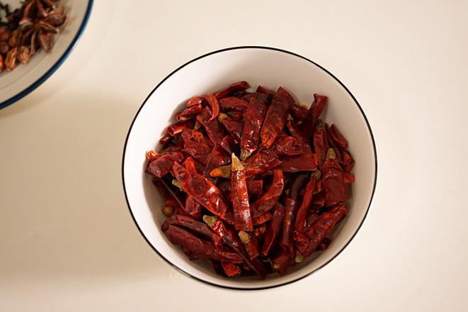 香辣鹵鴨掌的做法-家常味煮菜譜