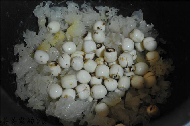 冰糖湘蓮的做法-甜味煮菜譜