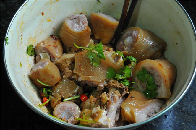 涼拌豬尾巴的做法-家常味鹵菜譜