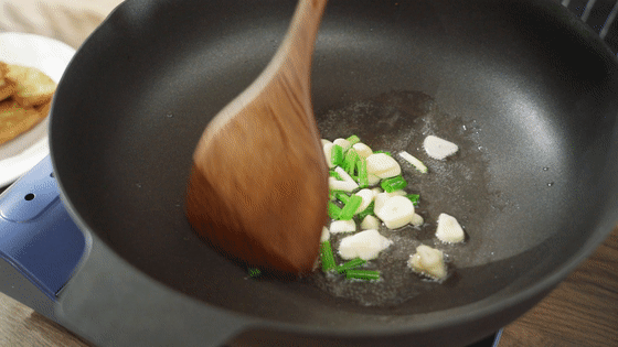 蠔油豆腐【孔老師教做菜】的做法-家常味煎菜譜