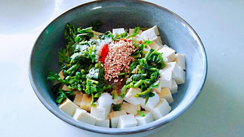 香椿拌豆腐的做法-咸鮮味拌菜譜-易網健康養生網 香椿拌豆腐的做法-咸鮮味拌菜譜