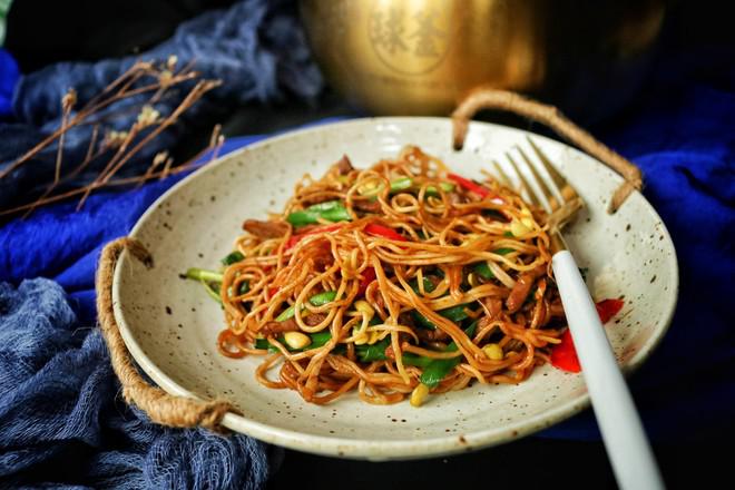 肉絲燜面的做法-家常味燜菜譜