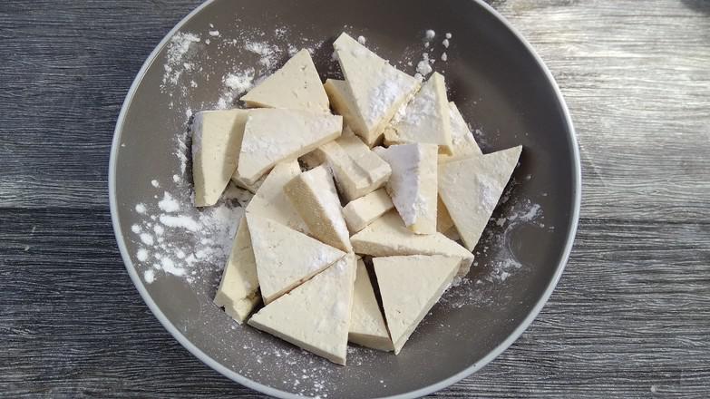 香辣醬尖椒炒豆腐的做法-香辣味炒菜譜-易網健康養生網 香辣醬尖椒炒豆腐的做法-香辣味炒菜譜