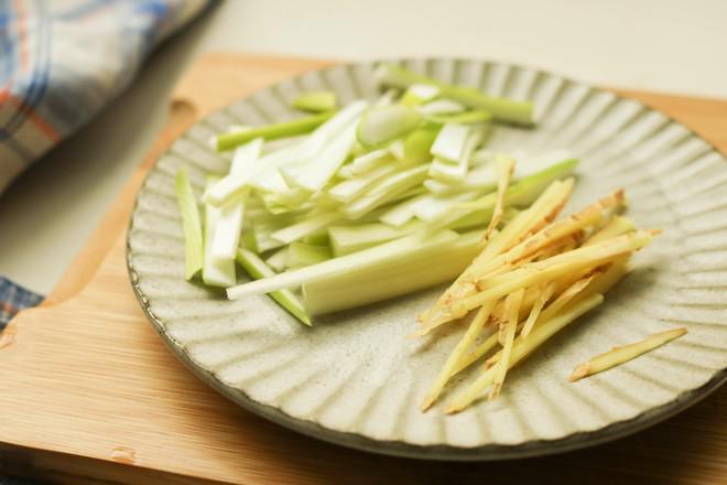 肉絲燜面的做法-家常味燜菜譜