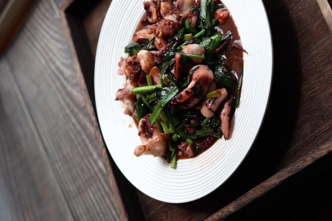 韭菜魷魚須的做法-咸鮮味炒菜譜