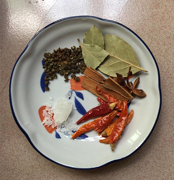 辣鹵雞胗的做法-香辣味鹵菜譜