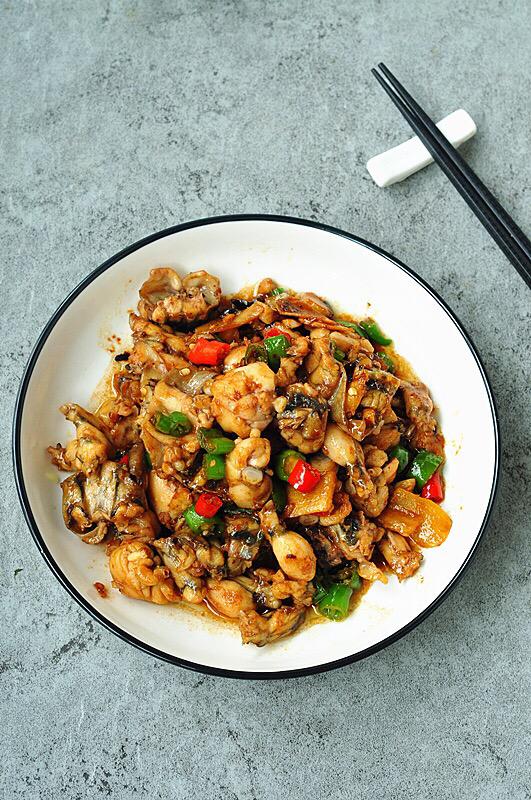 干鍋牛蛙的做法-香辣味炒菜譜