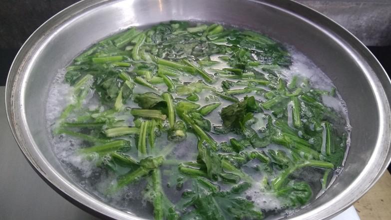 菠菜拌涼粉的做法-家常味拌菜譜-易網健康養生網 菠菜拌涼粉的做法-家常味拌菜譜