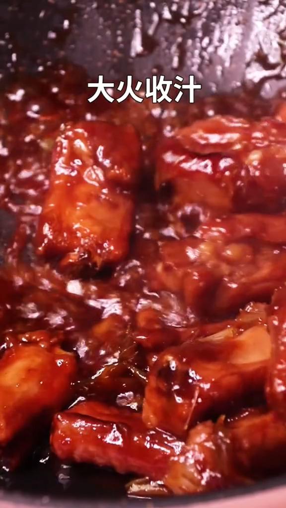 可樂排骨的做法-酸甜味炒菜譜