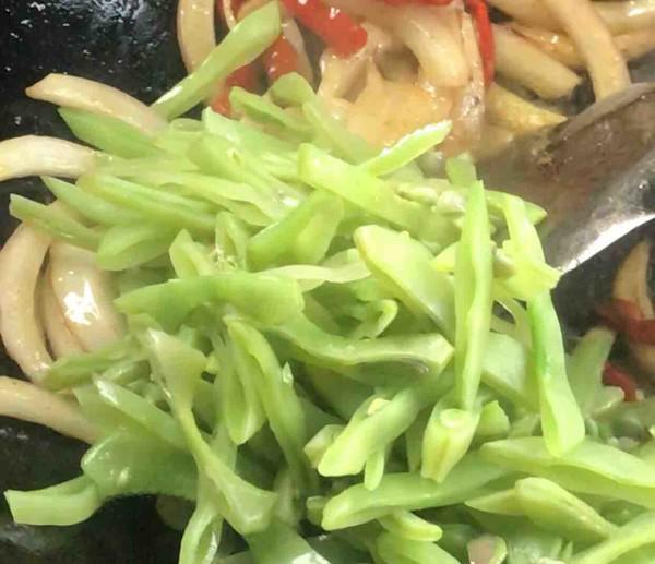 洋蔥扁豆炒肉的做法-家常味炒菜譜