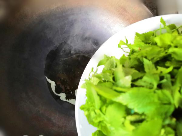 鴨腳板的做法-家常味炒菜譜