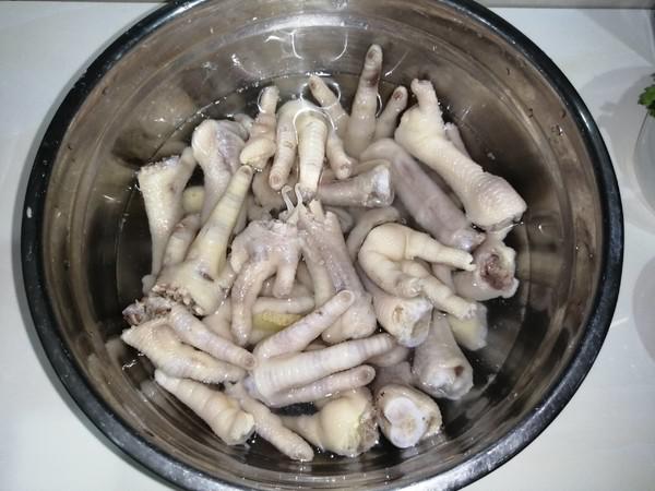 網紅酸辣雞爪的做法-酸辣味煮菜譜