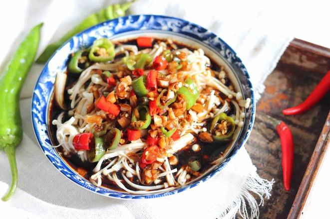 涼拌金針菇的做法-酸辣味拌菜譜