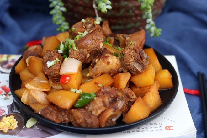 土豆燒排骨的做法-香辣味燒菜譜