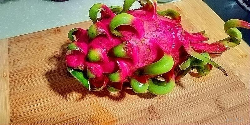椒麻火龍果皮的做法-麻辣味拌菜譜