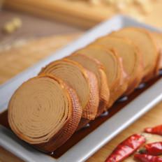 香鹵豆皮卷【孔老師教做菜】的做法-家常味煮菜譜