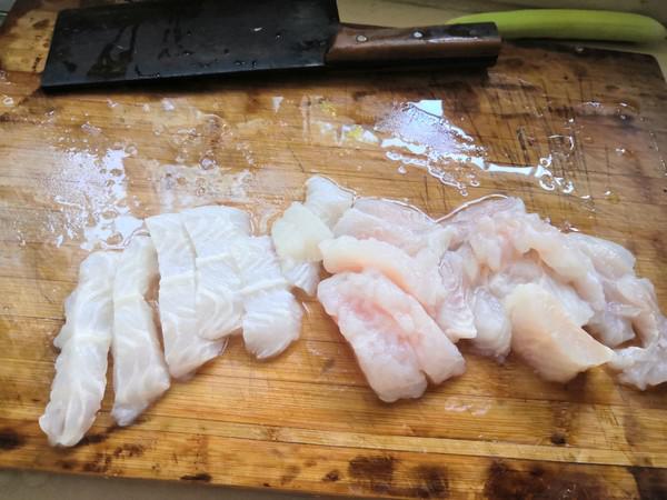 西紅柿燉巴沙魚的做法-家常味炒菜譜