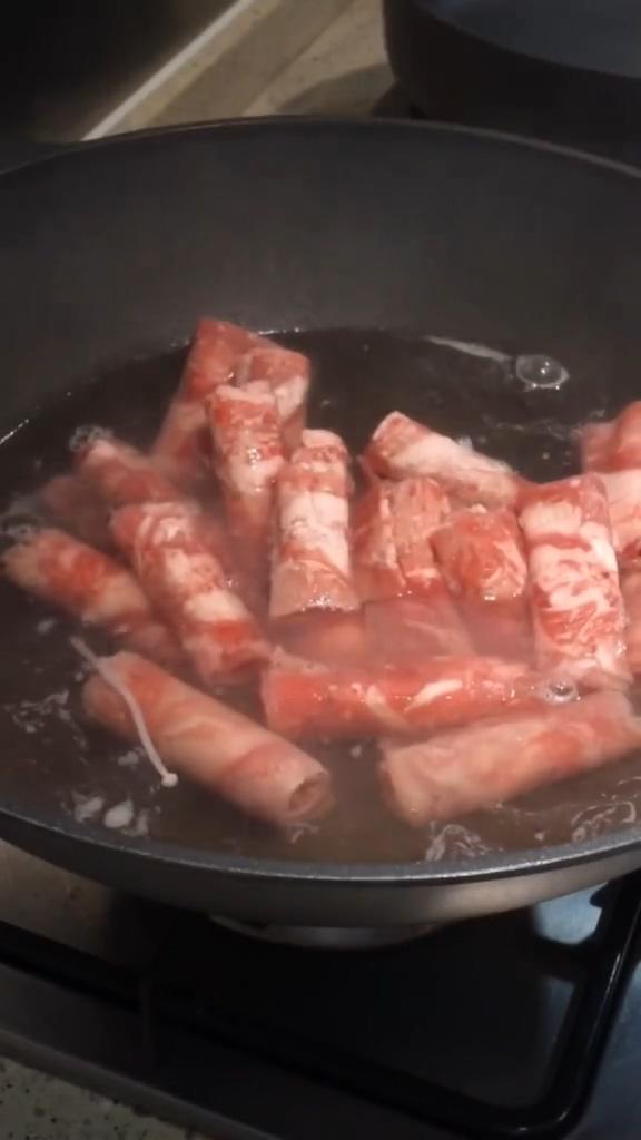 番茄肥牛的做法-咸鮮味炒菜譜