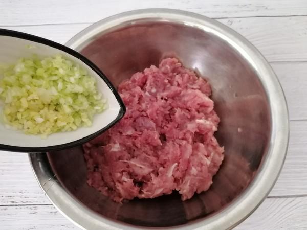 糖醋丸子的做法-酸甜味炸菜譜