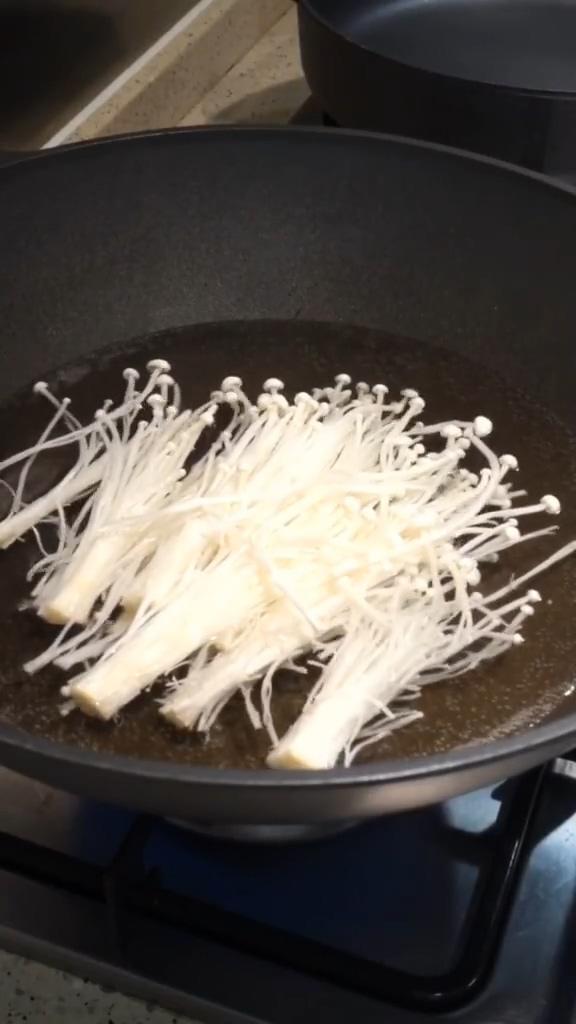 番茄肥牛的做法-咸鮮味炒菜譜