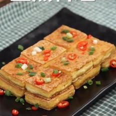 鹽煎豆腐的做法-家常味炒菜譜
