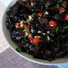 涼拌黑木耳的做法-酸辣味拌菜譜