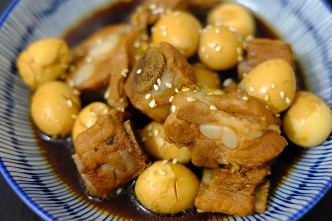 鵪鶉蛋燒排骨的做法-咸鮮味燒菜譜-易網(wǎng)健康養(yǎng)生網(wǎng) 鵪鶉蛋燒排骨的做法-咸鮮味燒菜譜