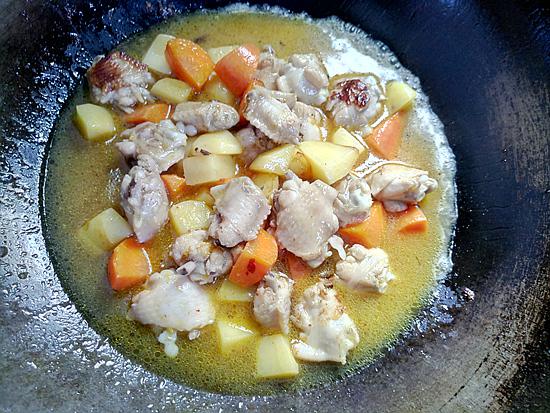 咖喱雞翅的做法-咖喱味燒菜譜