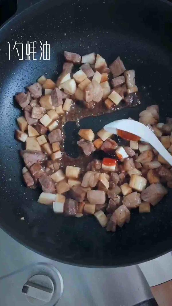 雜蔬牛肉粒的做法-家常味炒菜譜