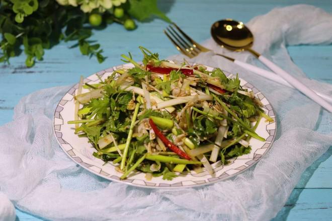 蝦皮老虎菜的做法-咸鮮味拌菜譜