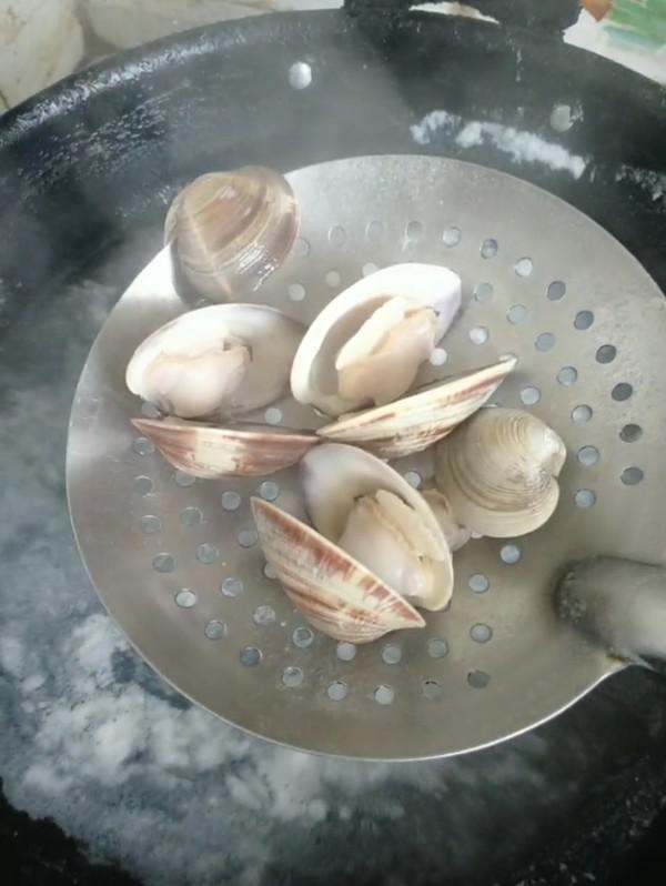 《海貝雞蛋羹》的做法-咸鮮味蒸菜譜