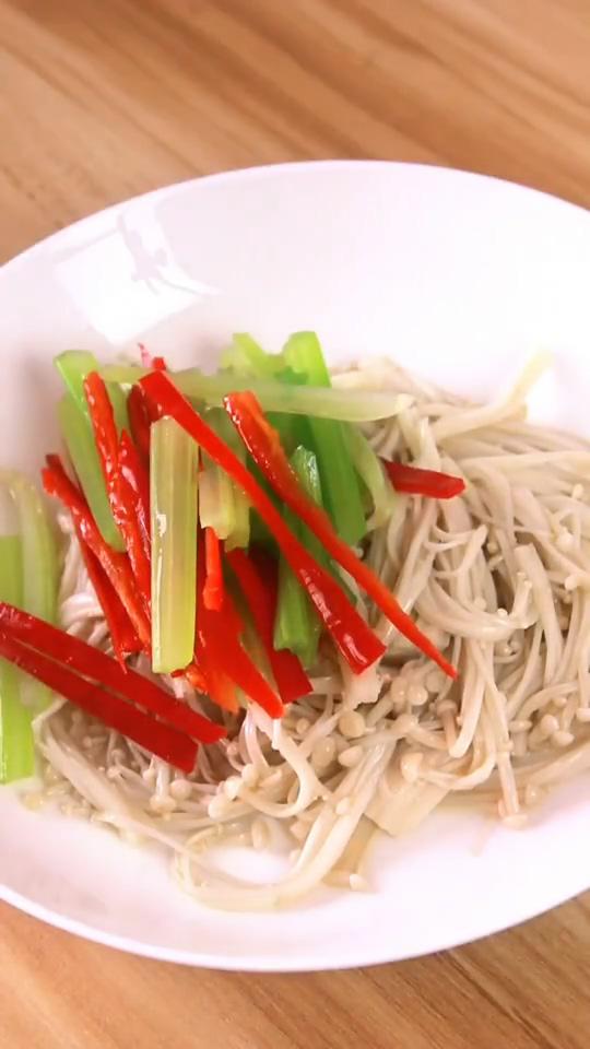 涼拌金針菇的做法-咸鮮味拌菜譜