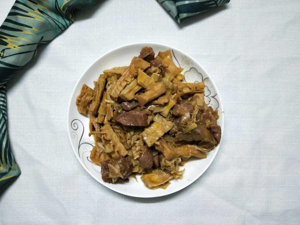 咸肉燉筍的做法-咸鮮味燉菜譜