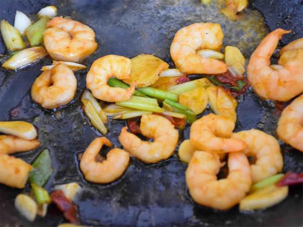 蘆筍蝦仁的做法-咸鮮味炒菜譜-易網健康養生網 蘆筍蝦仁的做法-咸鮮味炒菜譜