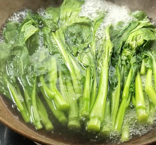 白灼菜心的做法-家常味煮菜譜