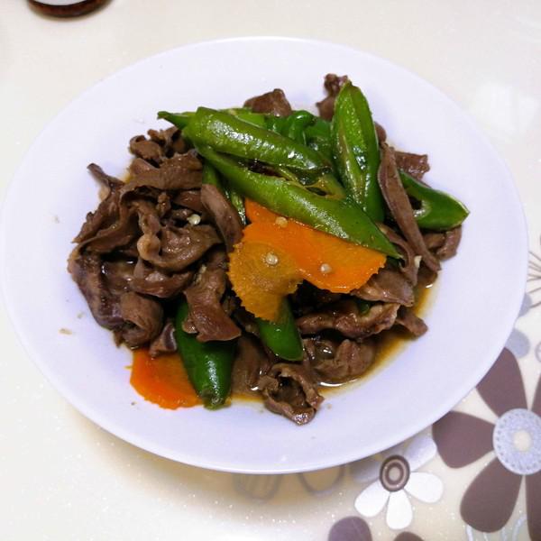 青椒炒豬心的做法-家常味炒菜譜