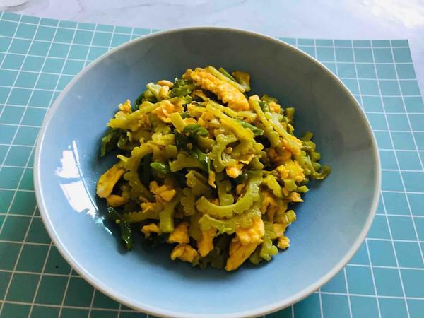 苦瓜炒蛋的做法-家常味炒菜譜