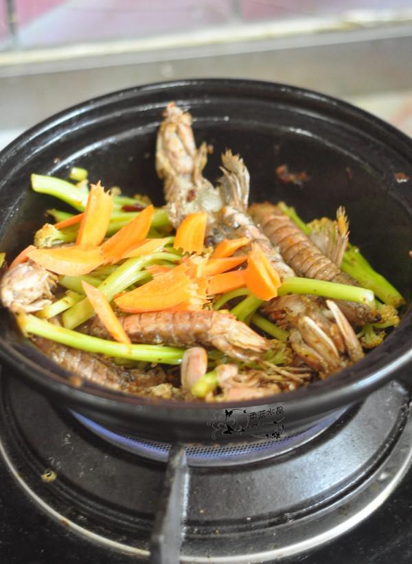 干鍋皮皮蝦的做法-香辣味燜菜譜