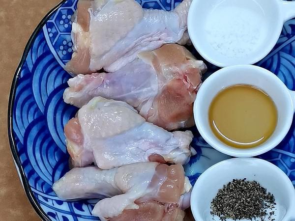 鹽焗雞腿的做法-家常味煮菜譜