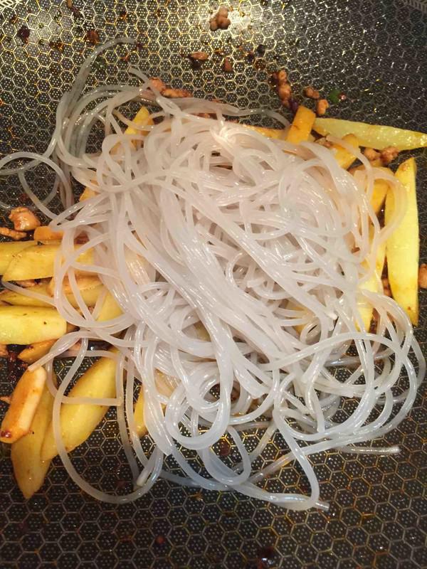 肉末土豆條的做法-香辣味煮菜譜