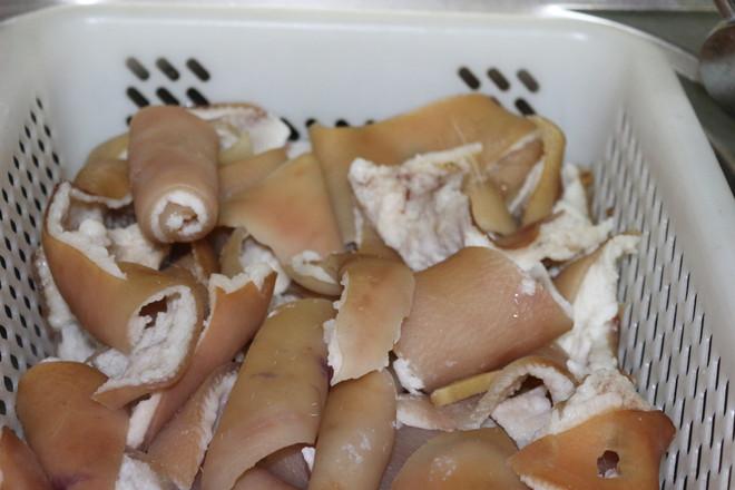 高顏值豬皮凍的做法-家常味拌菜譜