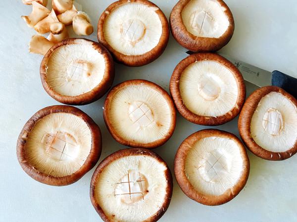 香菇蝦釀鵪鶉蛋的做法-咸鮮味蒸菜譜