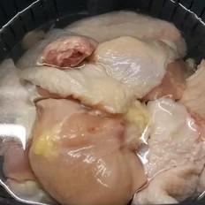 無(wú)油紅燒雞翅的做法-咸鮮味燒菜譜