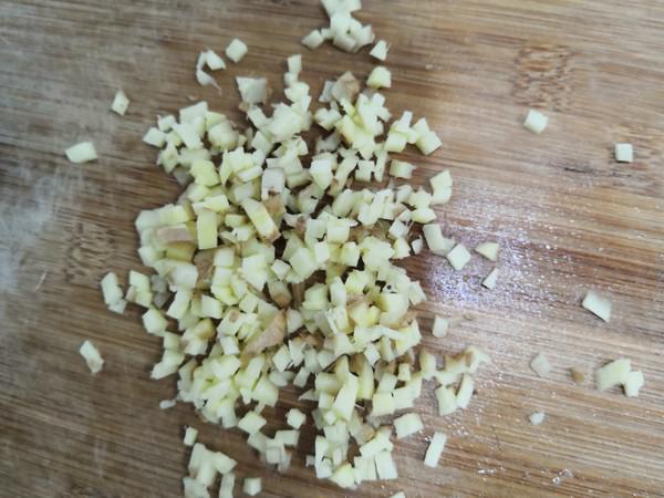 蒜香羅氏蝦的做法-蒜香味炒菜譜